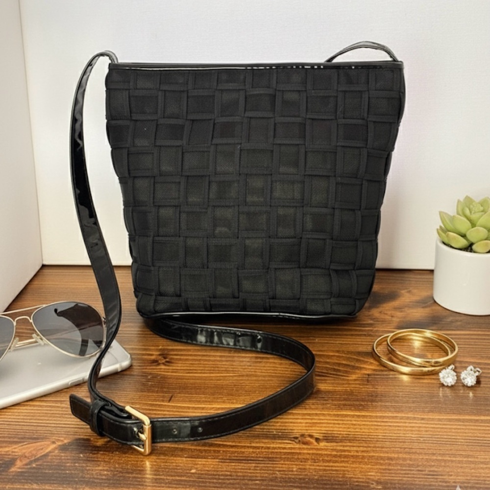 Vintage Y2K Jeanne Lottie Black Crossbody/ Shoulder Bag